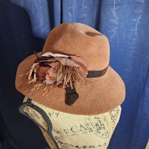 Vintage BETMAR New York HAT ~Brown~ Wool Felt ~Union Made ~ Size 6
